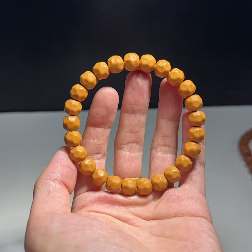 0.9（奶酪猴头）手串