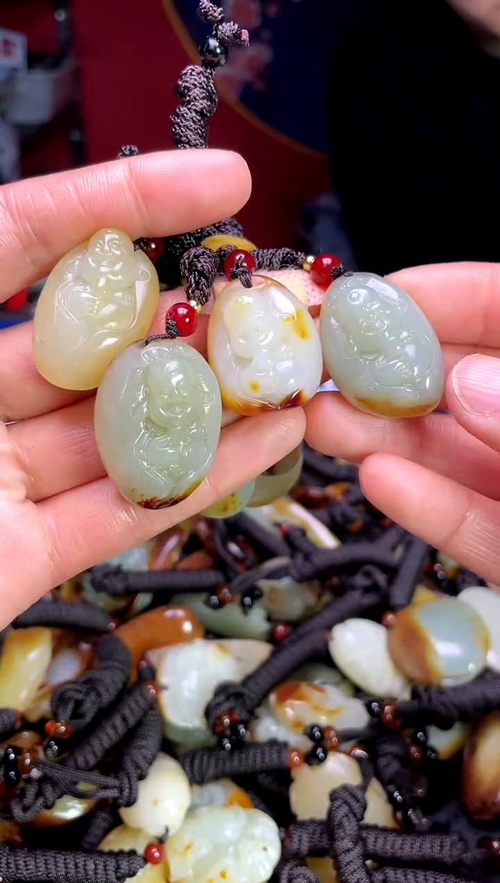 【闪购商品】和田玉颈饰未镶嵌1