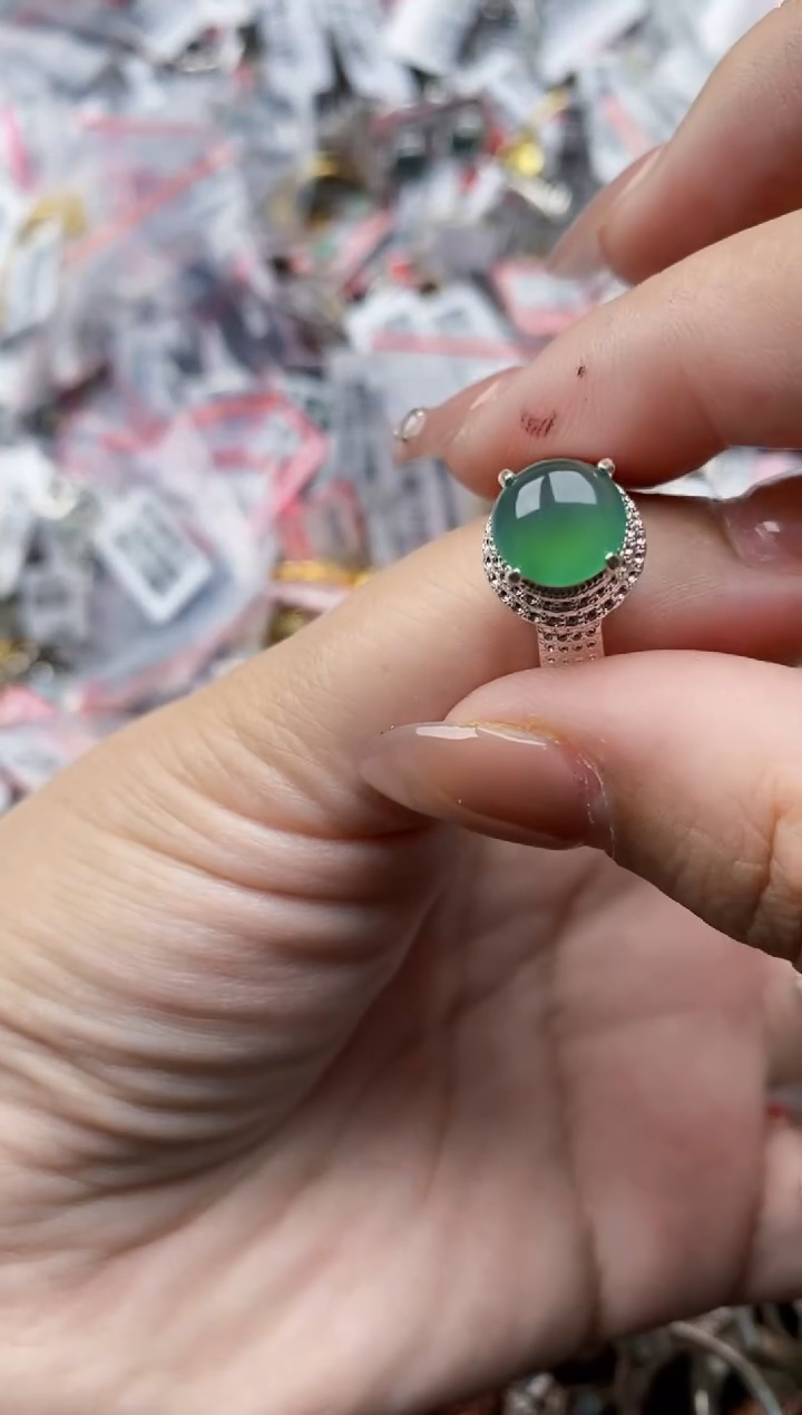 【闪购商品】翡翠戒指未镶嵌444444---68