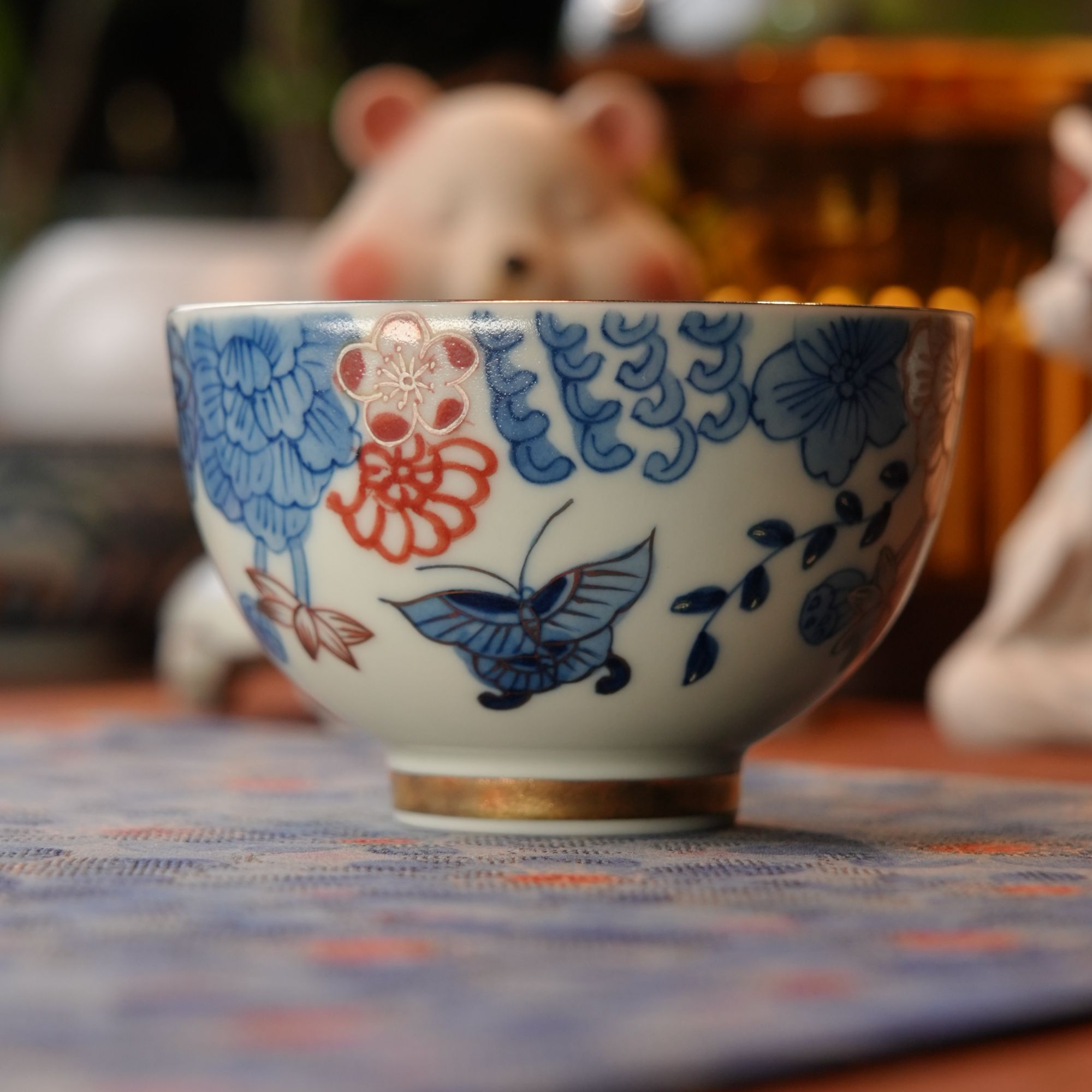 描金万花蝴蝶主人杯「雨溪山房」景德镇手工手绘