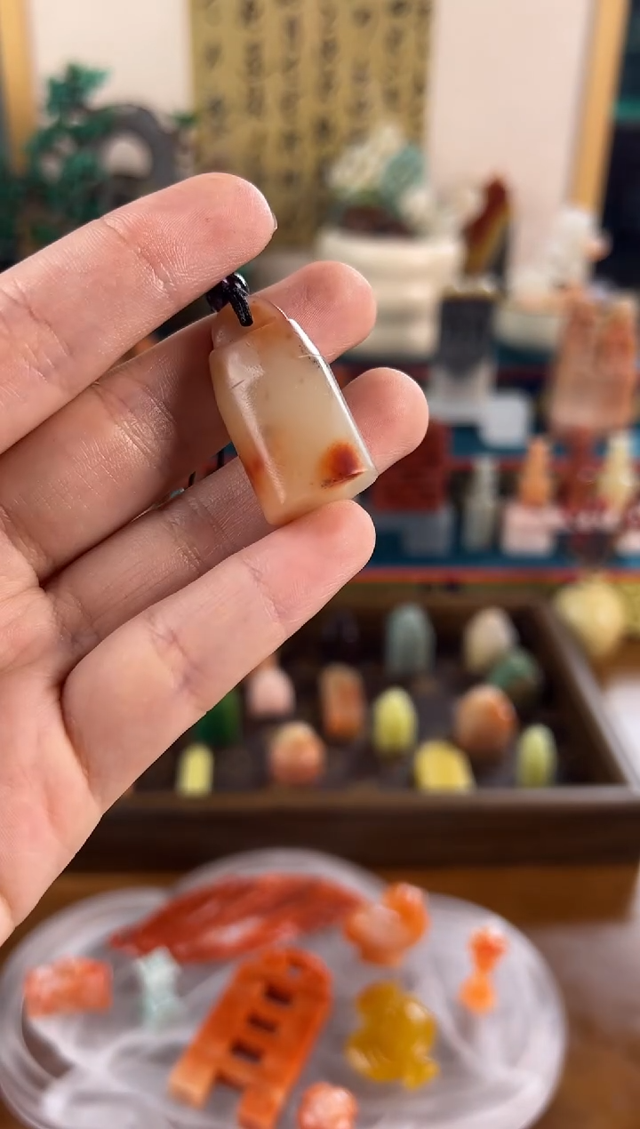 寿山石水冻桃花鼻钮1.3*1.7*3.2