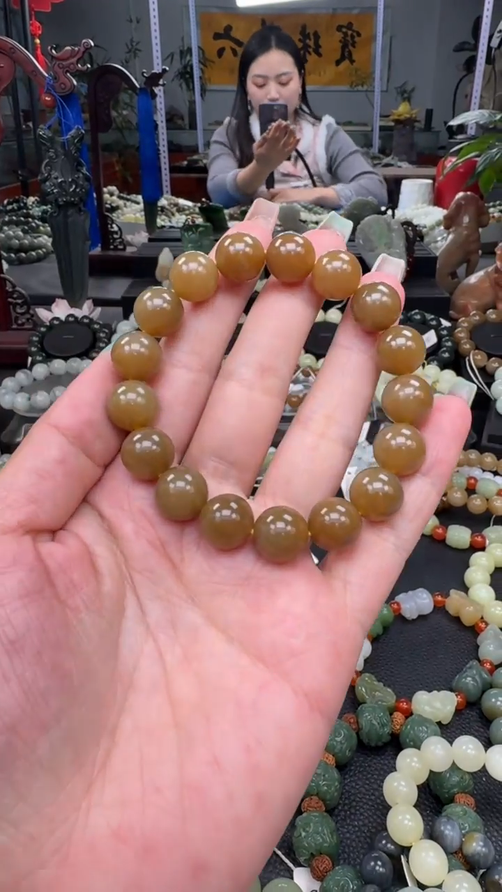 未镶嵌手串和田玉新疆且末金山红卡12