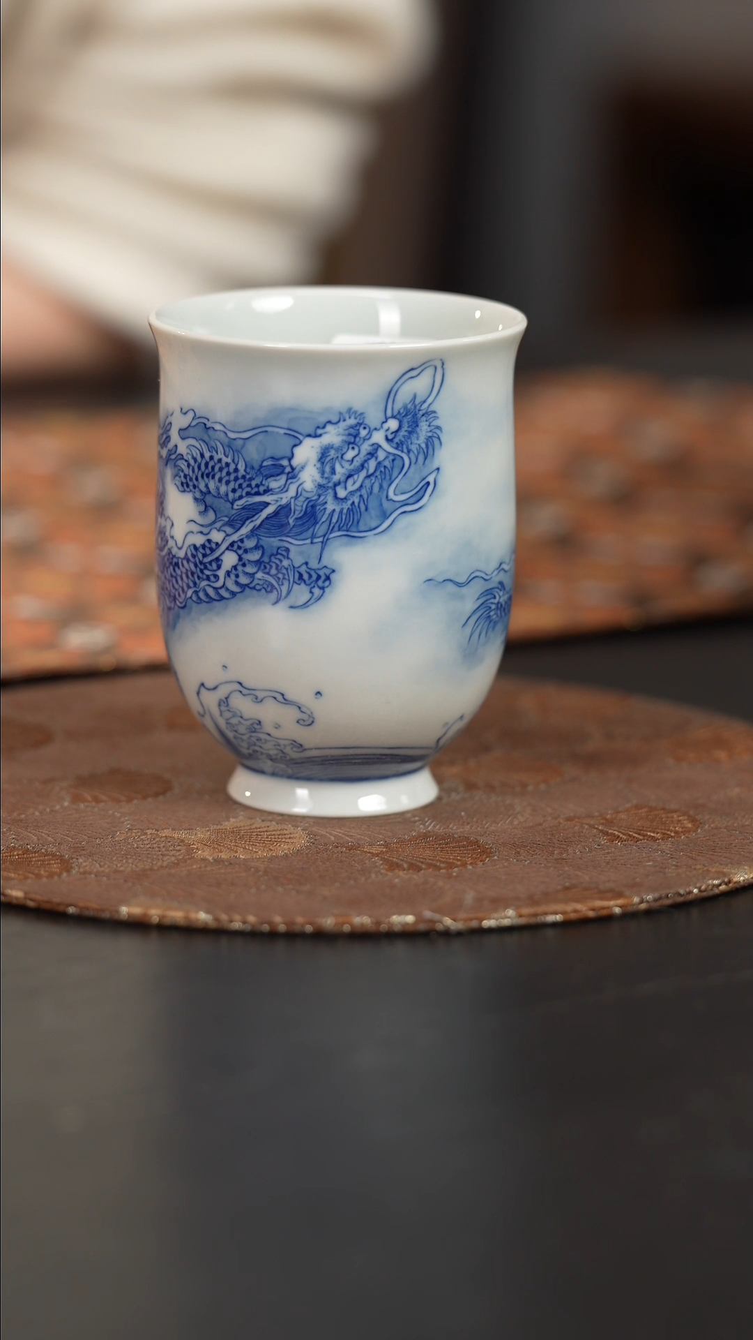 【闪购商品】杯看山柴窑青花龙杯