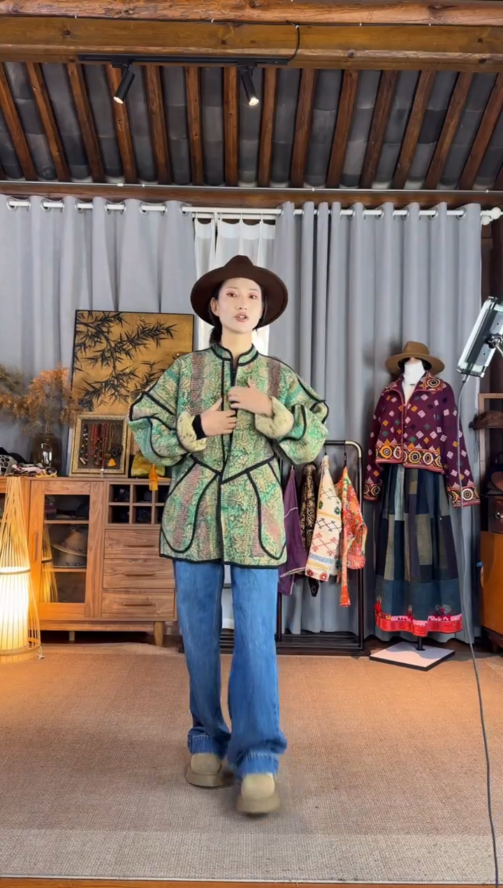 设计师款绿色沙漠玫瑰褴褛中长外套