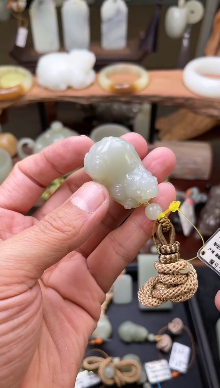 【闪购商品】和田玉吊坠未镶嵌D且末青白 貔貅9003944