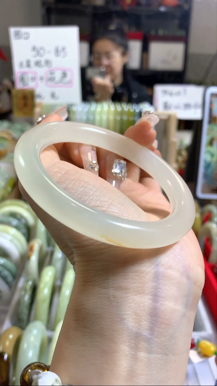 未镶嵌岫玉手镯33默认微瑕（60+）原价68