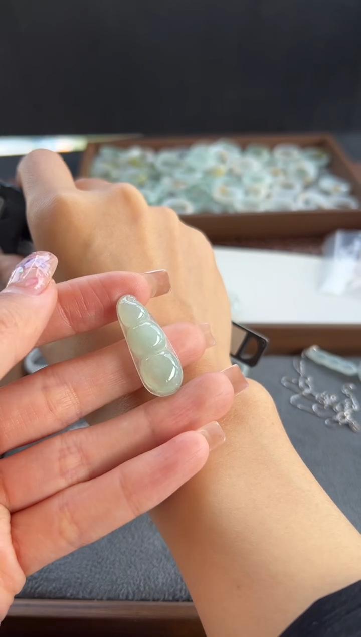 【闪购商品】翡翠吊坠(不含链)未镶嵌510买断