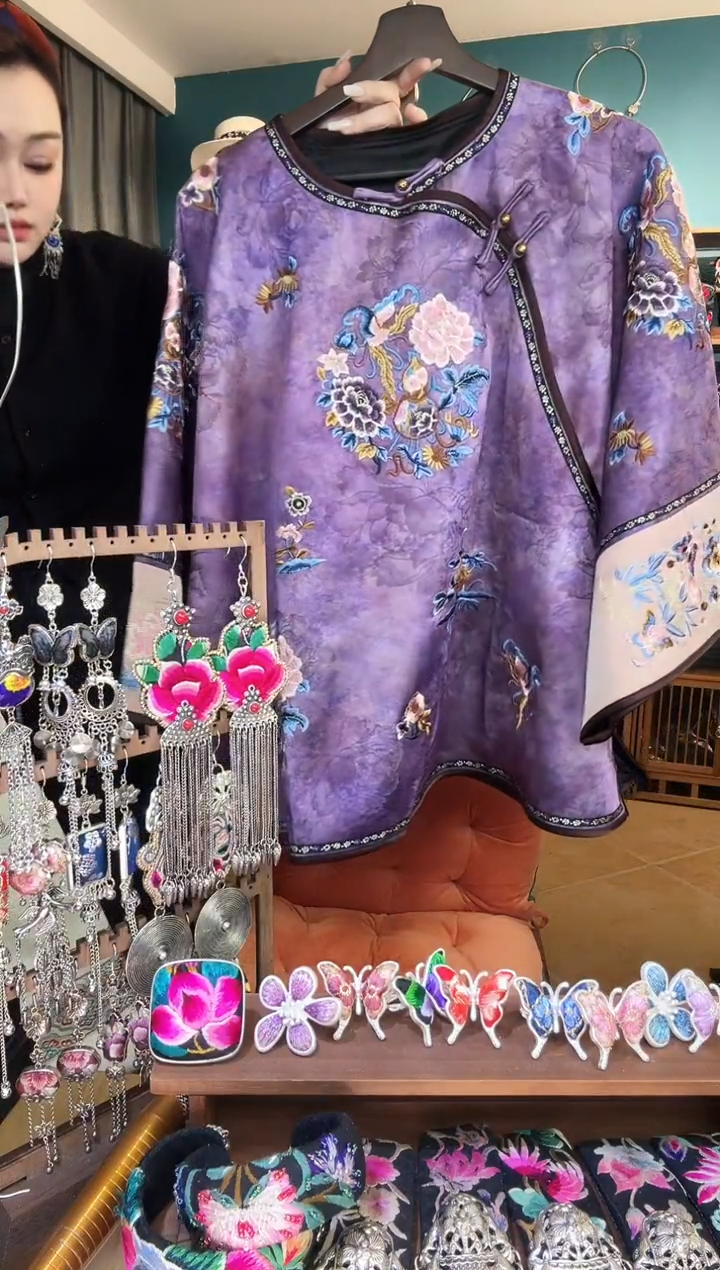 刺绣纯手工民族风刺绣衣服