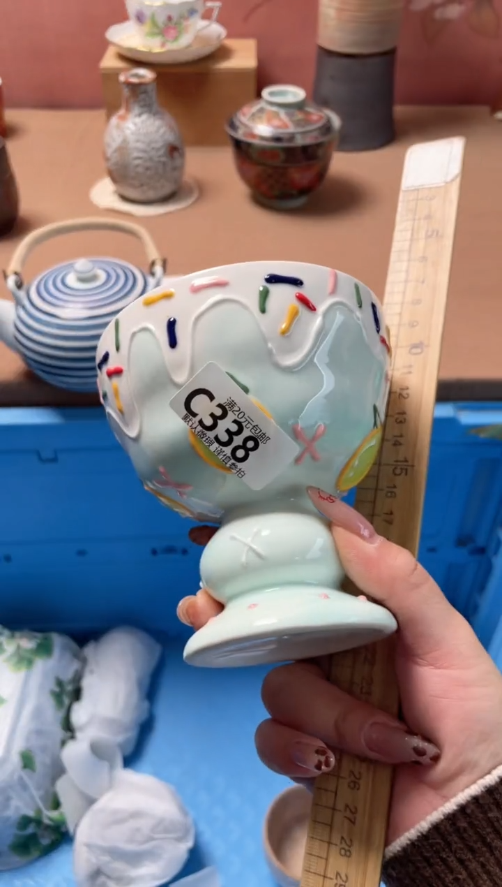 瓷片W**。瓷器瓷器C338