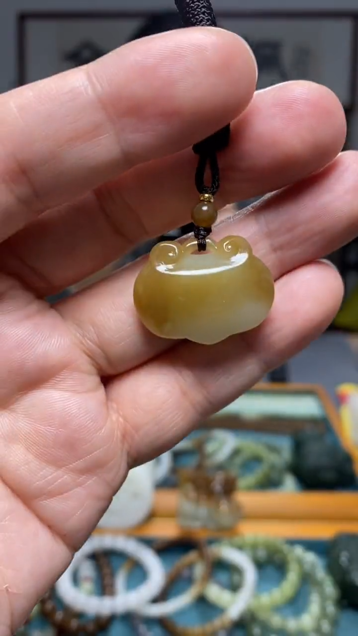 颈饰未镶嵌和田玉14