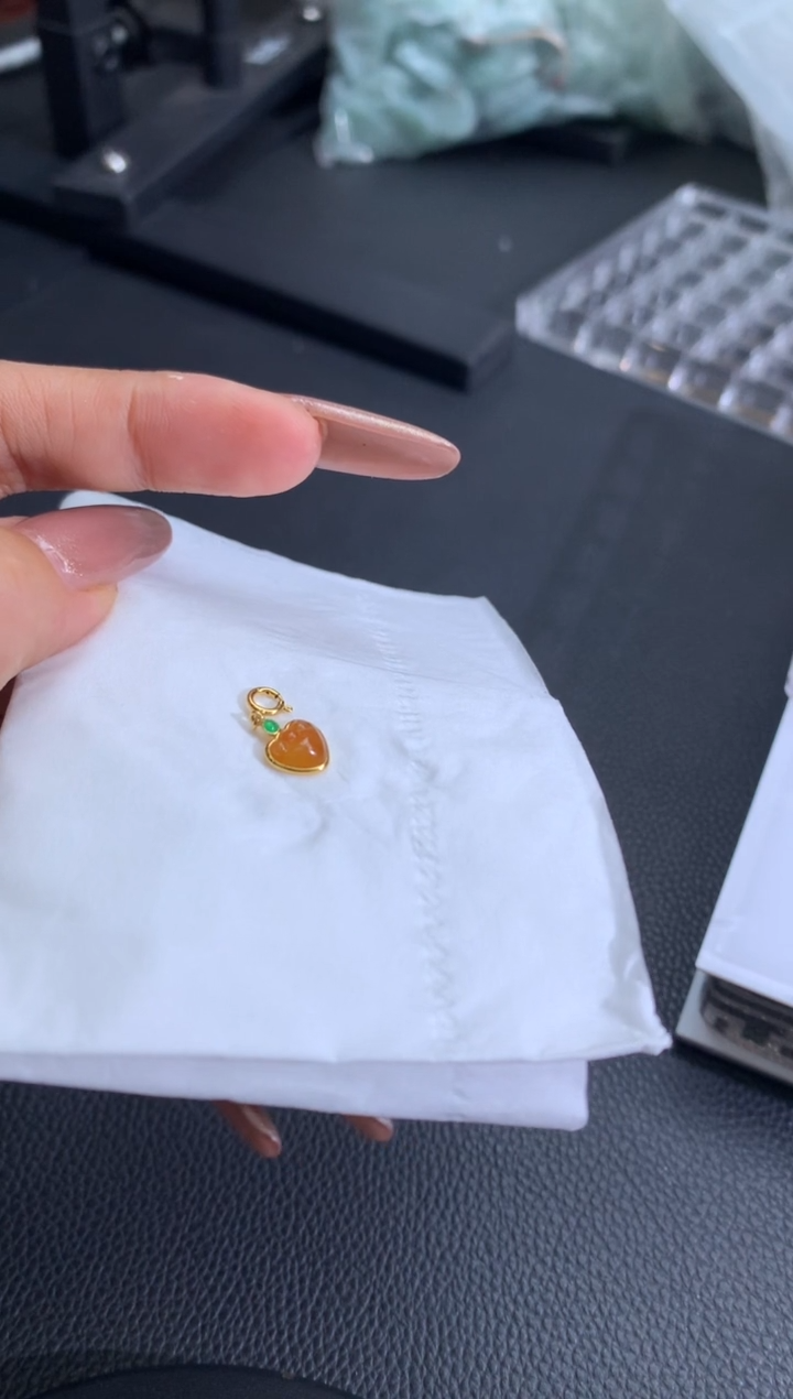 【闪购商品】翡翠颈饰18K金镶嵌翡翠