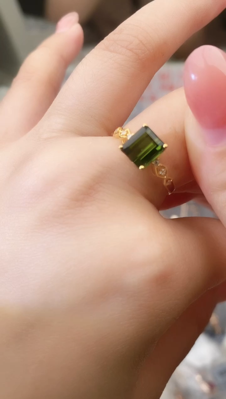 18K金镶嵌戒指碧玺--专柜--
