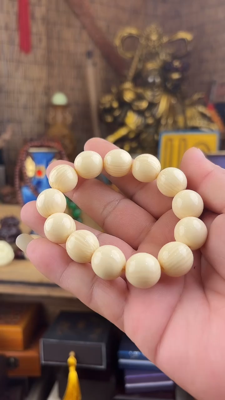 滴血莲花菩提吊坠所见即所得