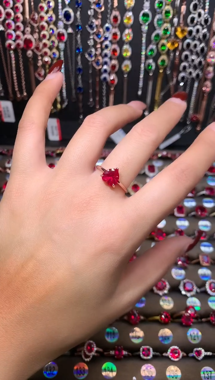 【闪购商品】红宝石戒指银S925镶嵌玫瑰金8