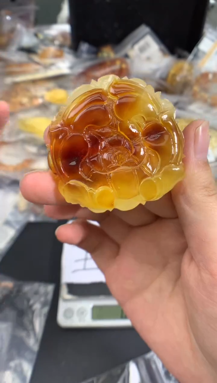 蜜蜡未镶嵌珠宝奇石1