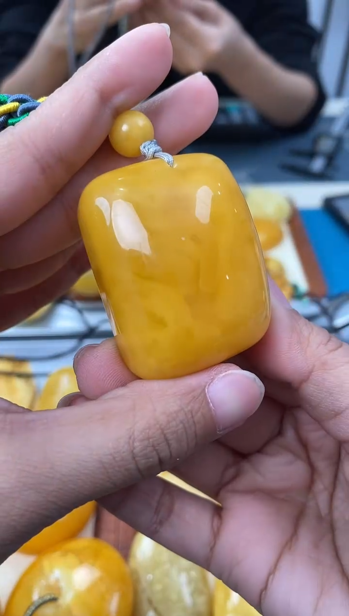 【闪购商品】琥珀裸石未镶嵌天然琥珀蜜蜡牌子