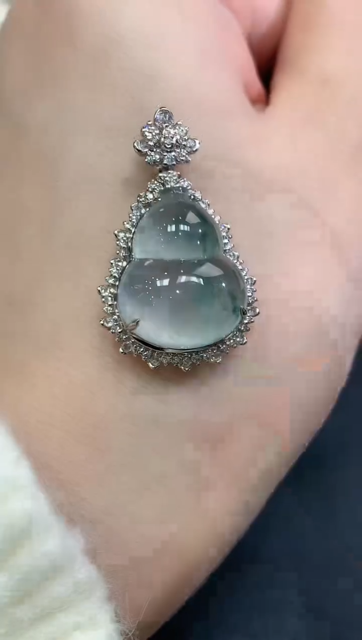 【闪购商品】翡翠吊坠(不含链)18K金镶嵌b152   