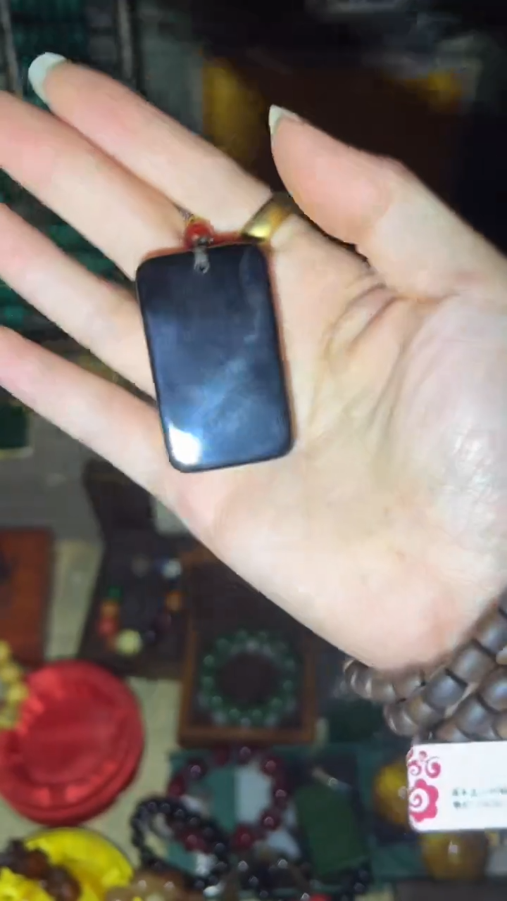 和田玉（墨玉）未镶嵌把件闪购高端商品链接