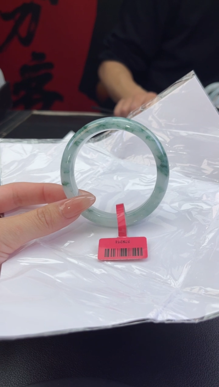 【闪购商品】翡翠手镯未镶嵌翡翠手镯