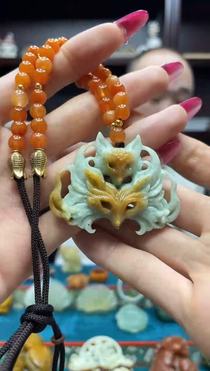 未镶嵌岫玉吊坠·