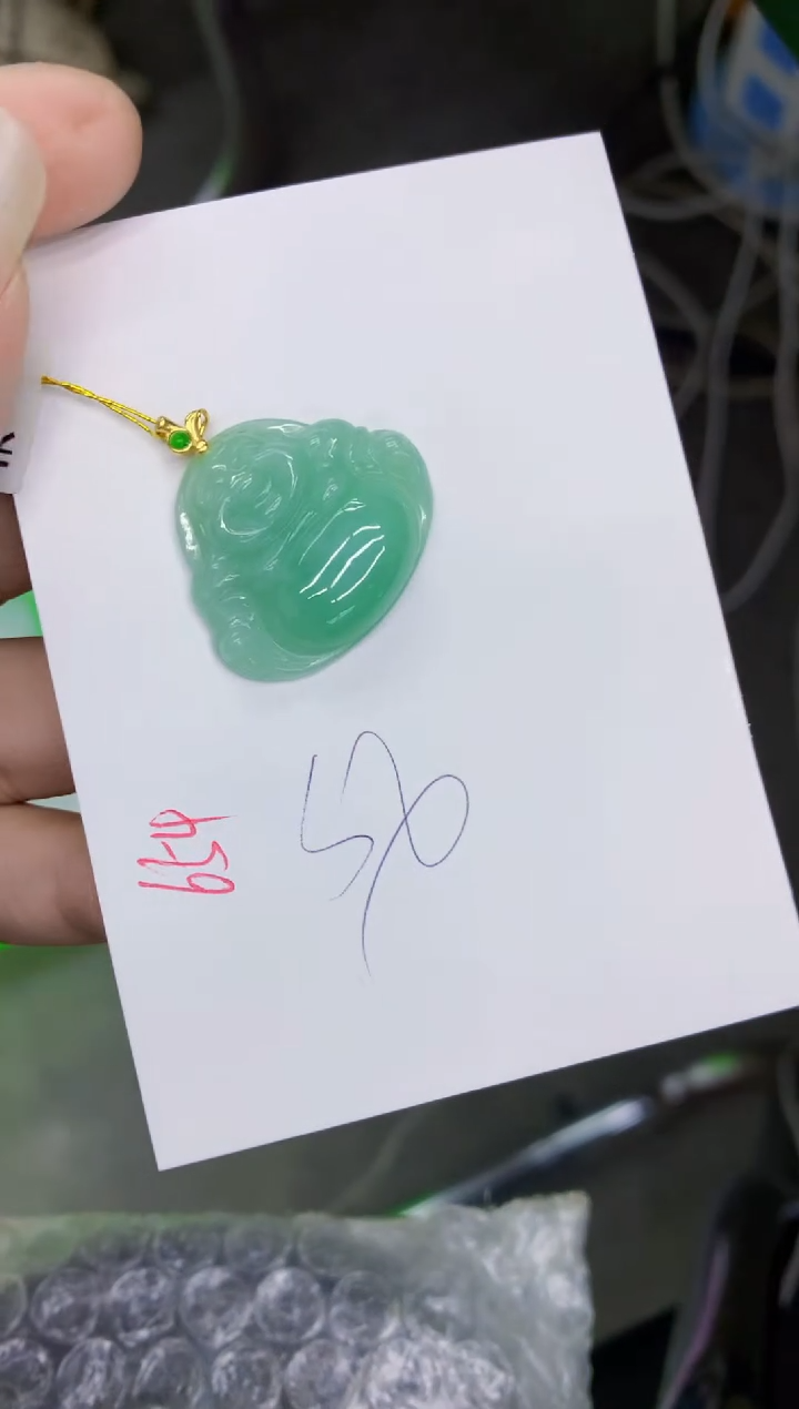 翡翠未镶嵌颈饰1111111111