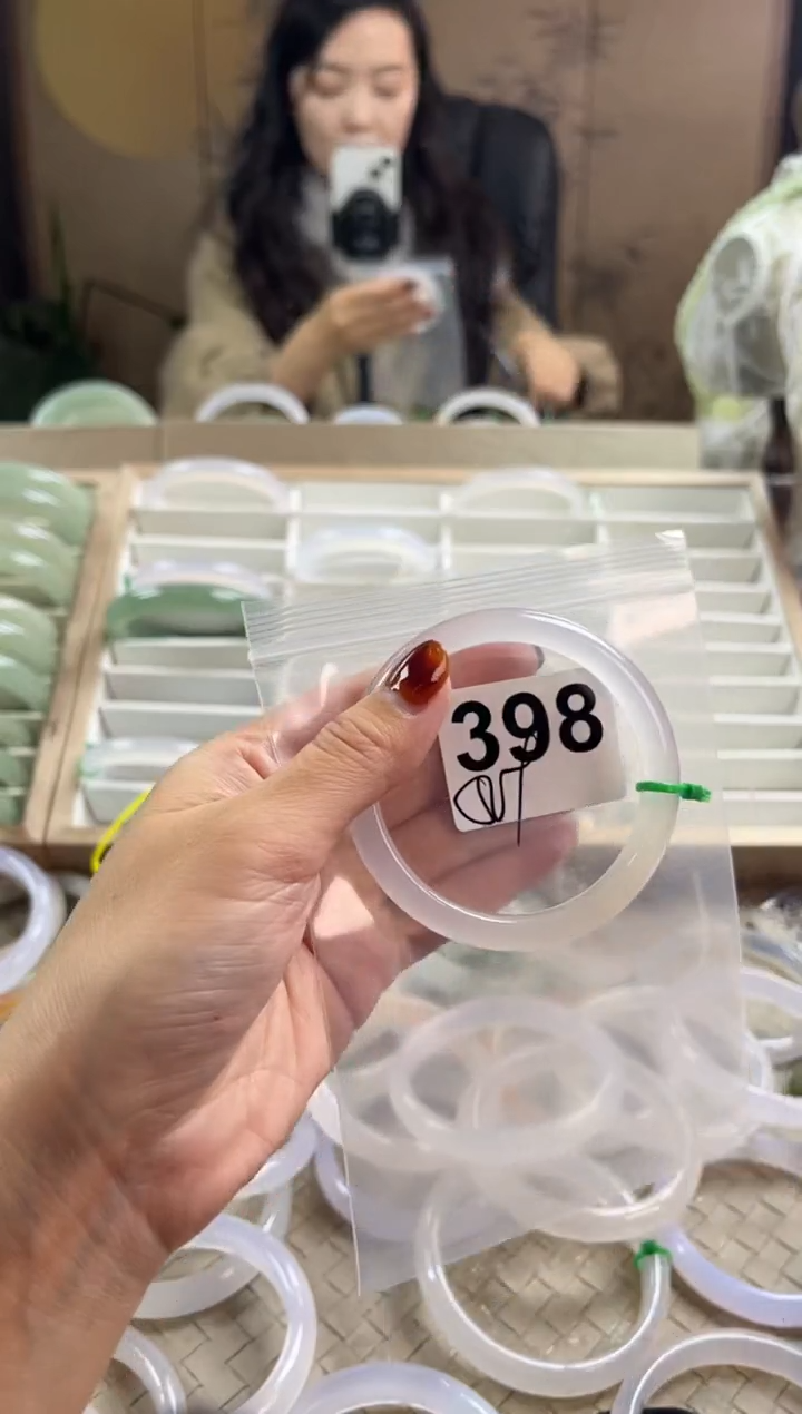 手镯玛瑙/玉髓未镶嵌398