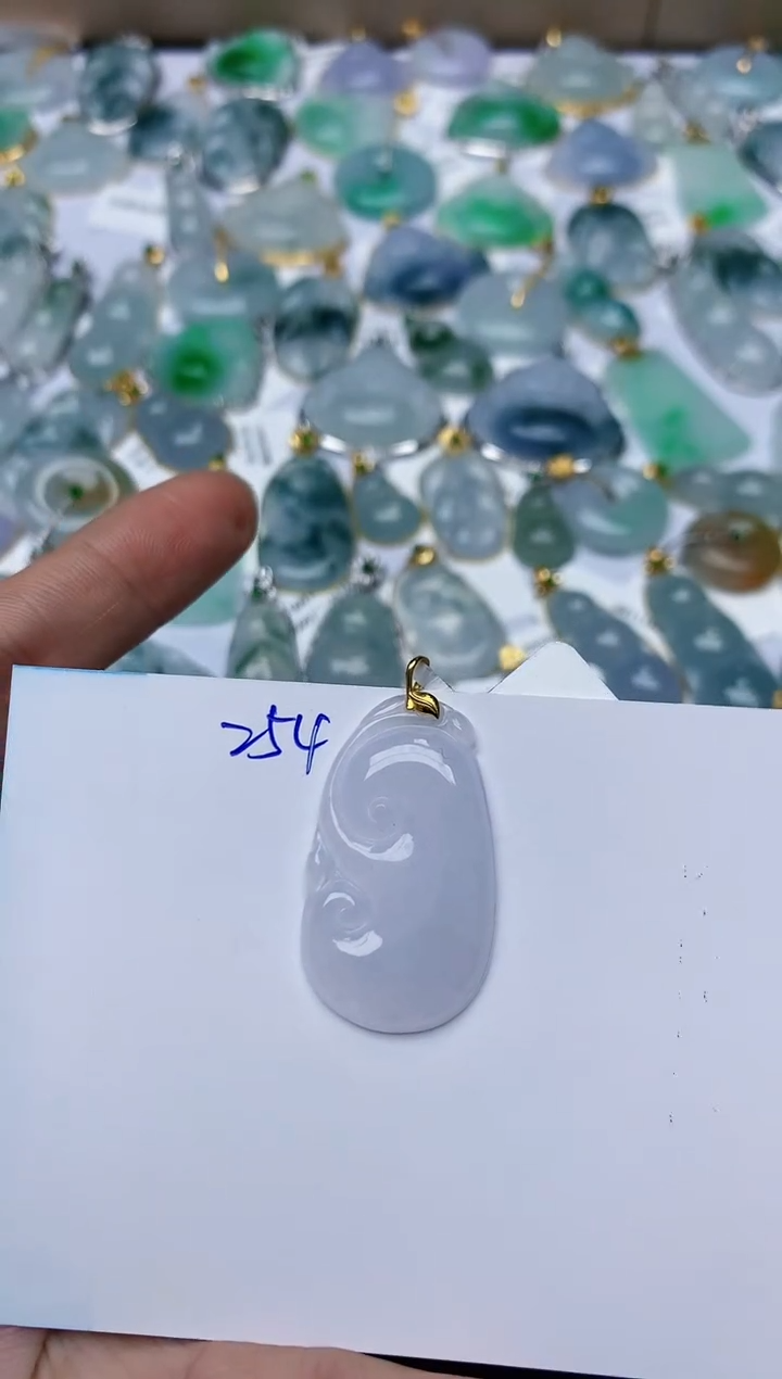 【闪购商品】翡翠颈饰18K金镶嵌天然翡翠A货   