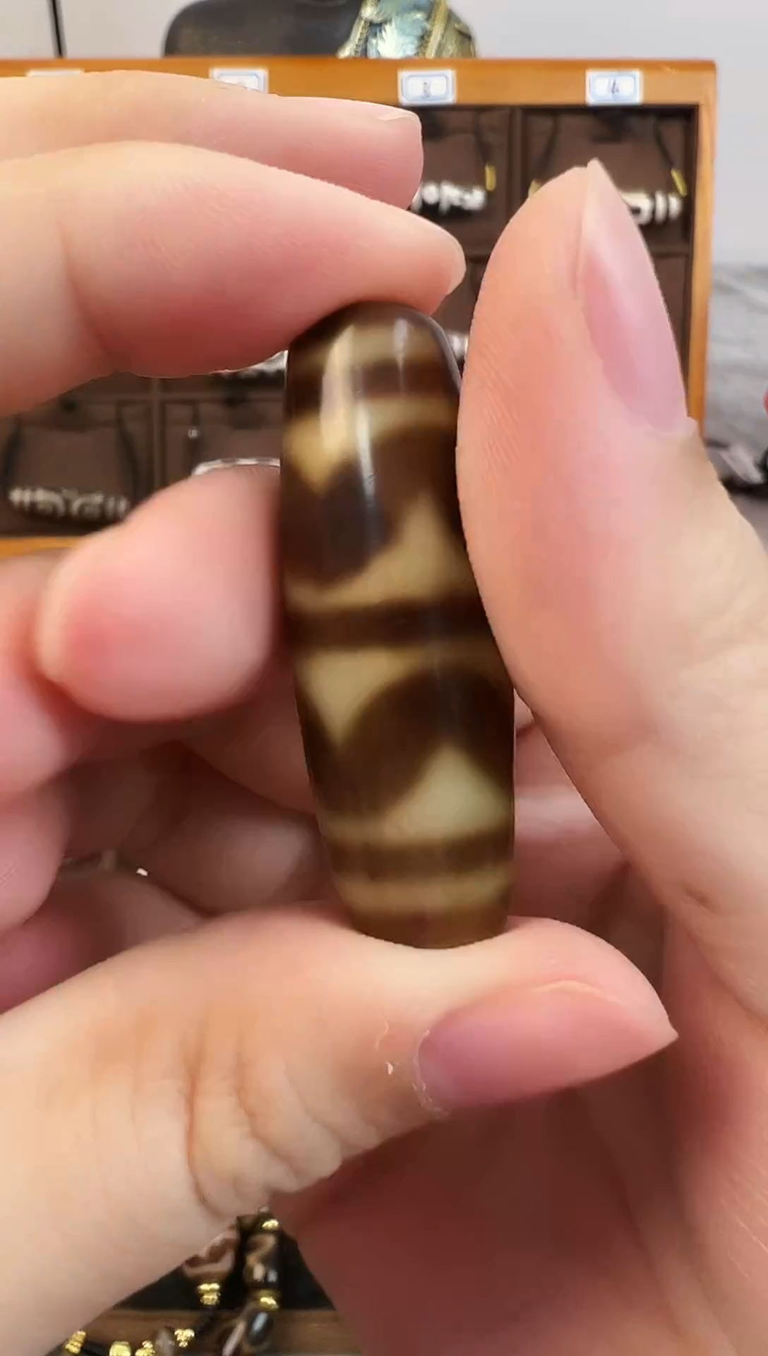 玛瑙/玉髓（覆膜）颈饰未镶嵌14.（微瑕）