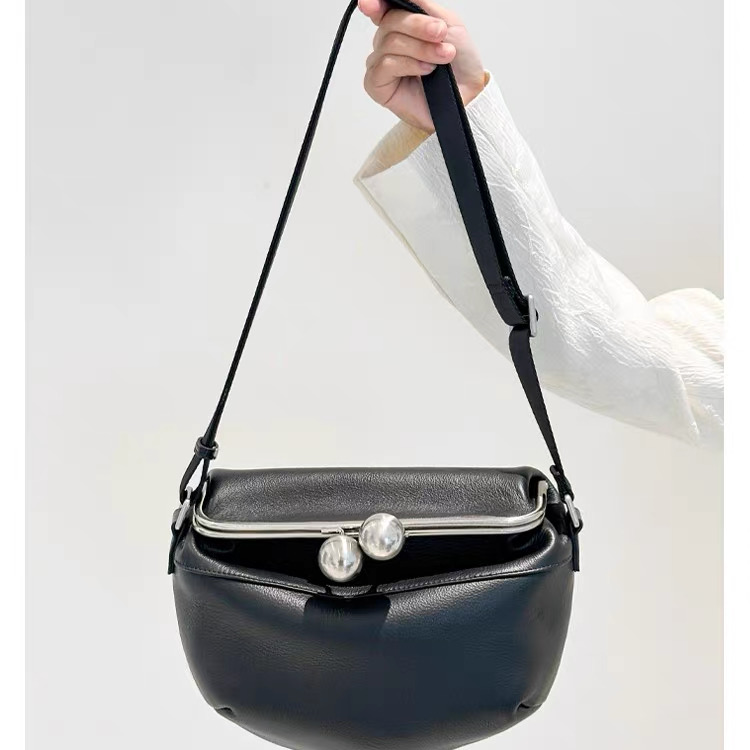 『XIGE STUDIO』新品日本小众设计师kw软牛皮口金包斜挎包