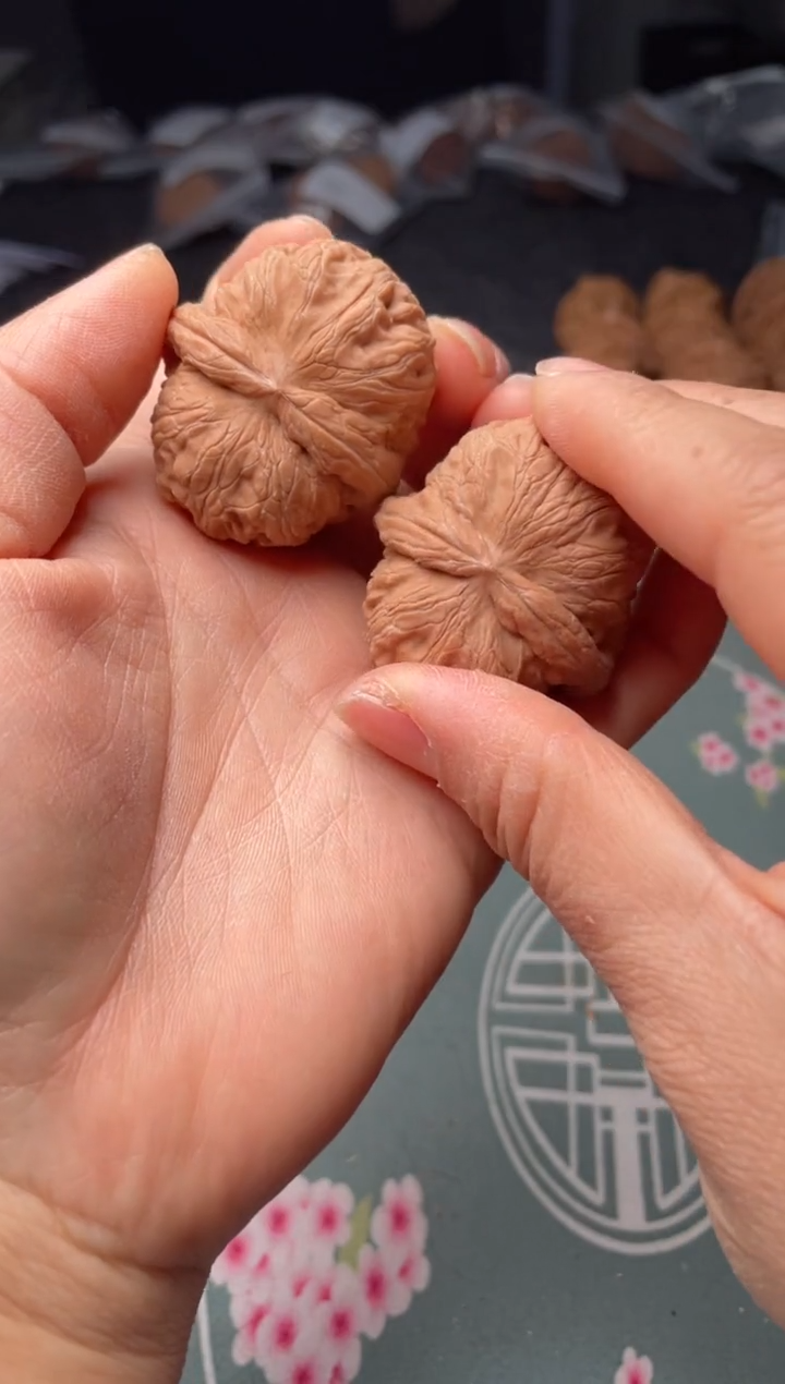 把件文玩核桃w104  元宝43尺