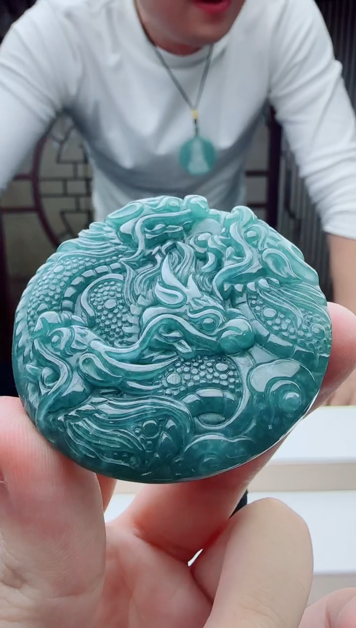 颈饰未镶嵌翡翠多样性发其一