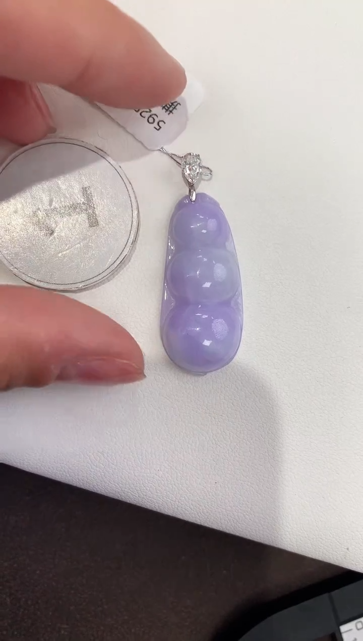 颈饰18K金镶嵌翡翠天然缅甸a货翡翠