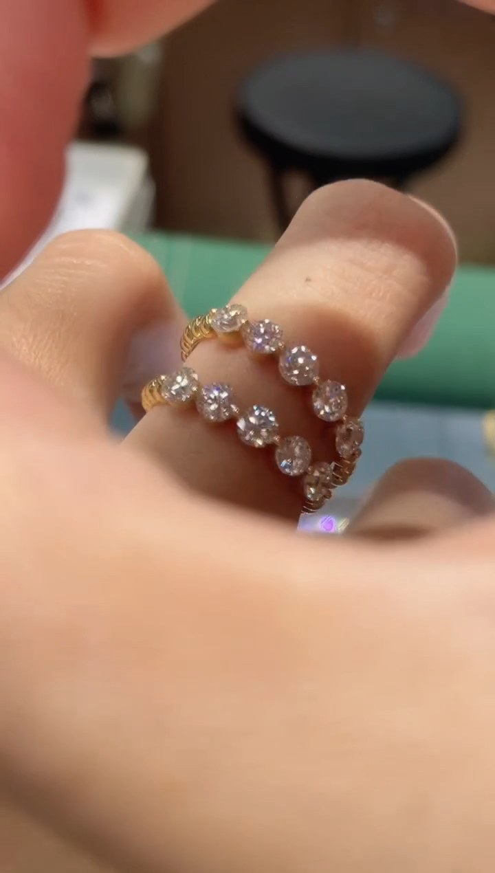 【闪购商品】钻石戒指18K金镶嵌X一克拉五公主钻石排戒多样性发一