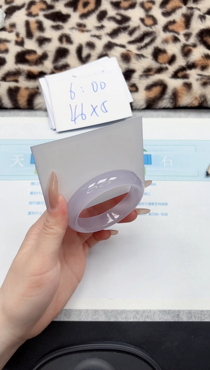 【闪购商品】石英质玉手镯未镶嵌112-55