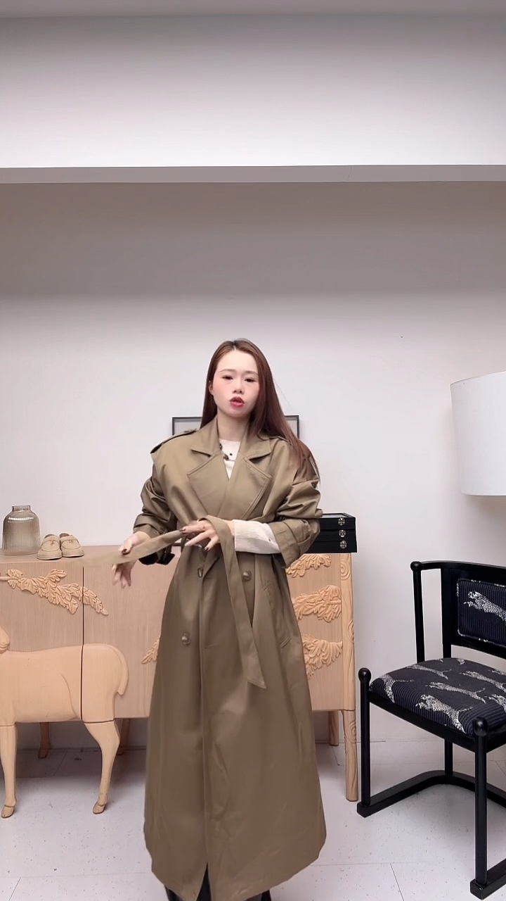 咖色经典百搭风衣