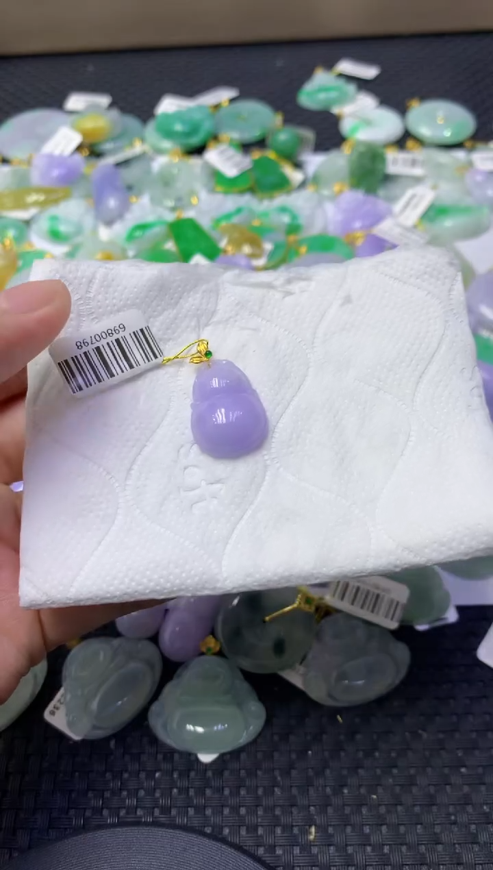 颈饰18K金镶嵌翡翠天然缅甸翡翠A货