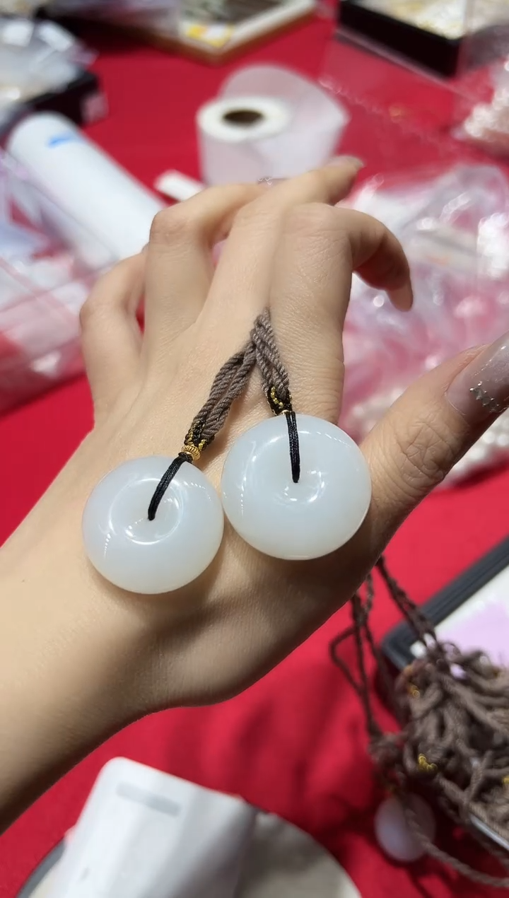 【闪购商品】和田玉颈饰未镶嵌v0189