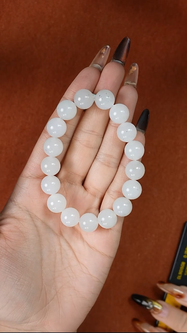 未镶嵌手链和田玉黑山微色差卡12