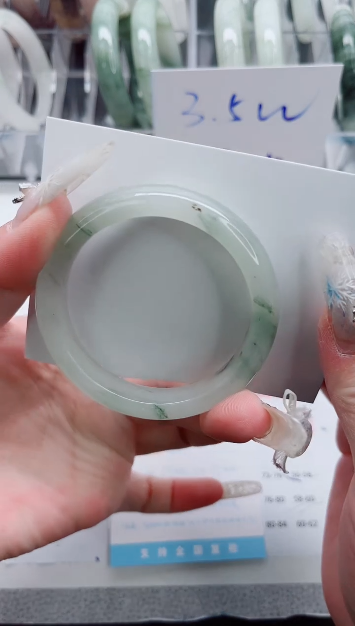 【闪购商品】石英质玉手镯未镶嵌A125-50.8