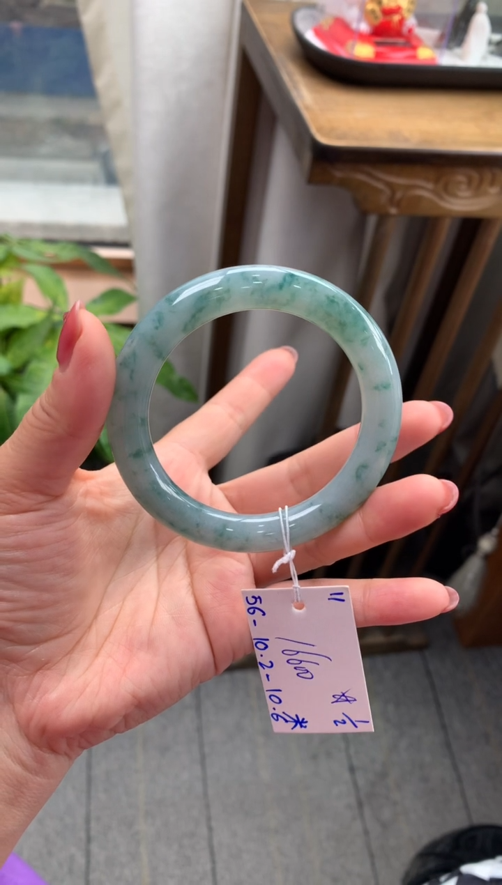 【闪购商品】翡翠手镯未镶嵌手镯