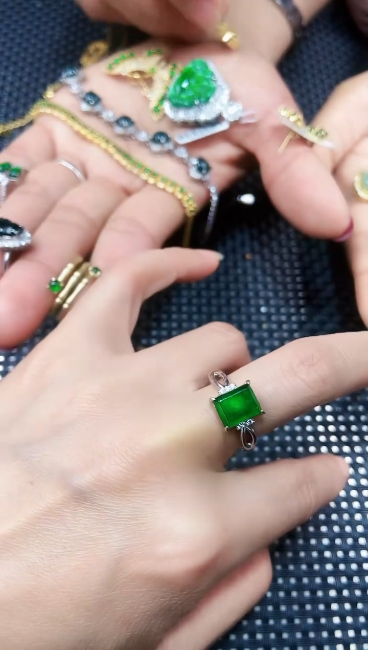 【闪购商品】翡翠戒指未镶嵌111111111