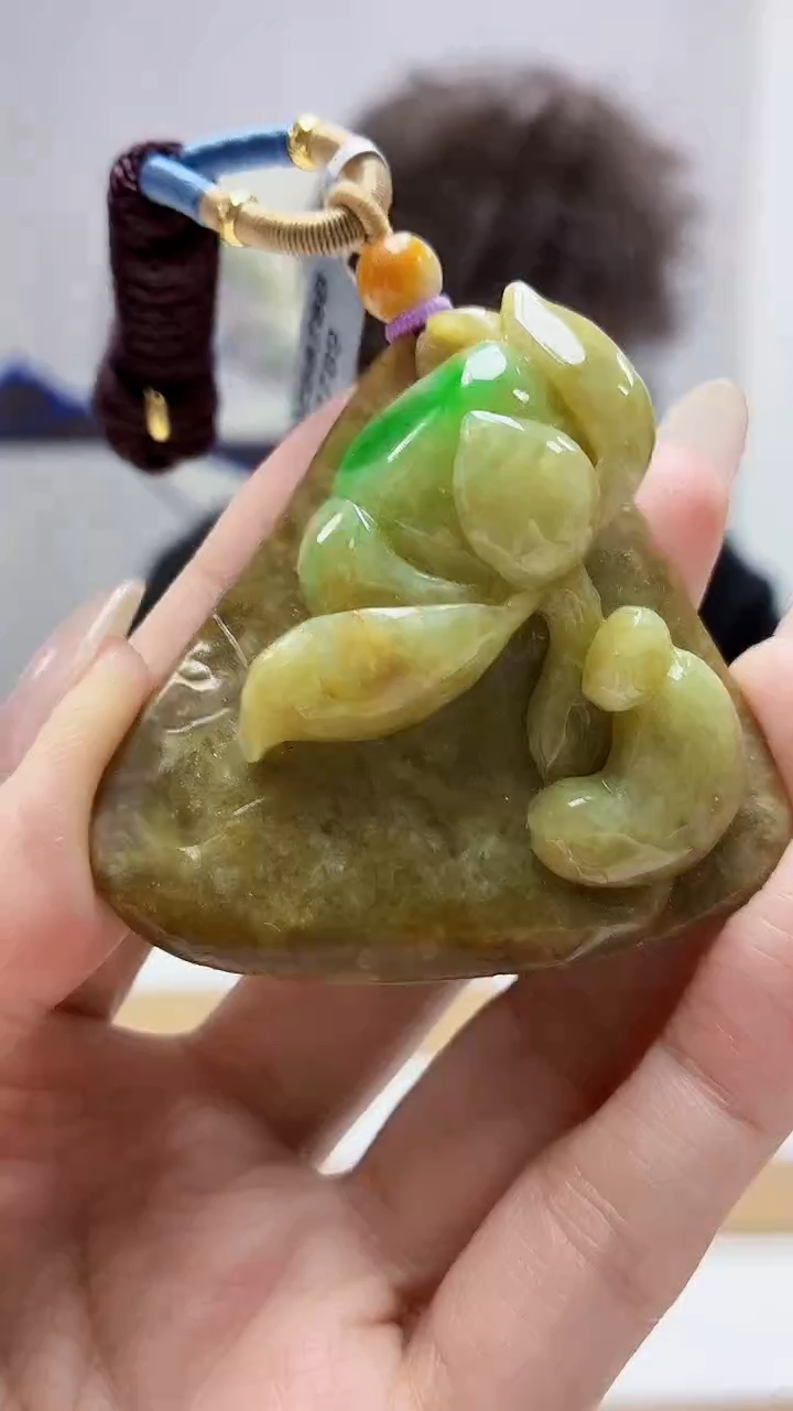 未镶嵌定制翡翠4688MM-毛货挂件88