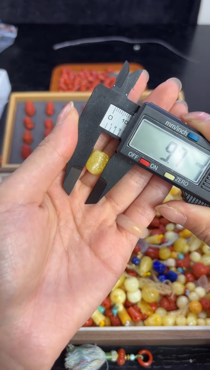 裸石蜜蜡未镶嵌多样性发货