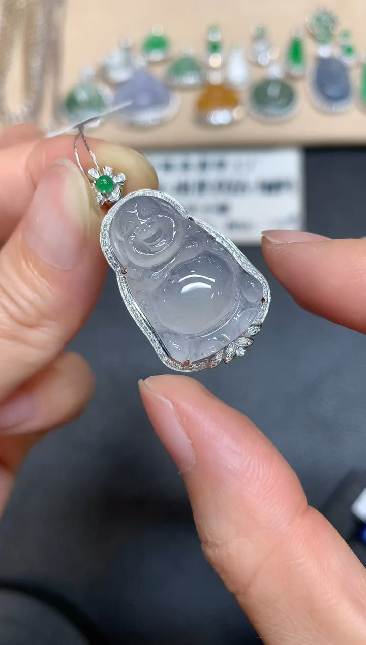 【闪购商品】翡翠颈饰18K金镶嵌佛公【无服务费