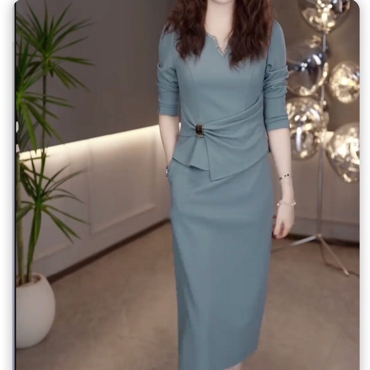 高级气质假两件拼接优雅礼服裙2025秋季新款减龄遮肚连衣裙