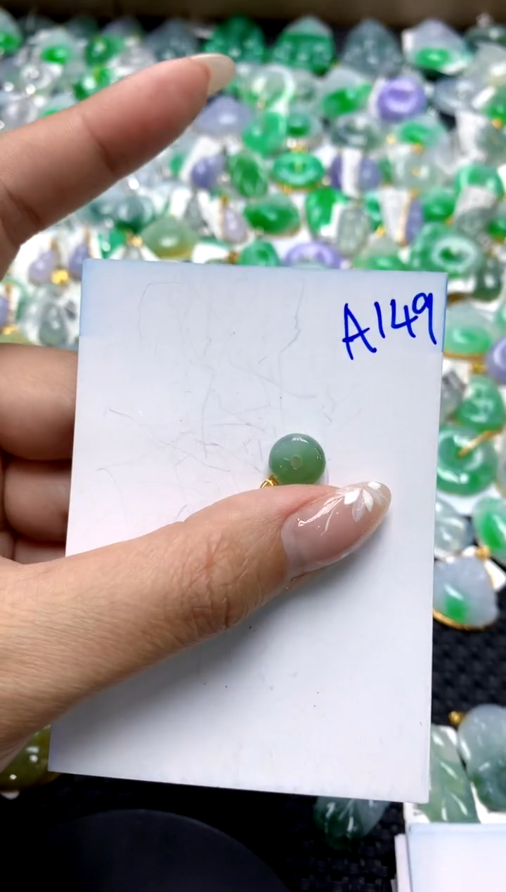 【闪购商品】翡翠颈饰18K金镶嵌111111111111