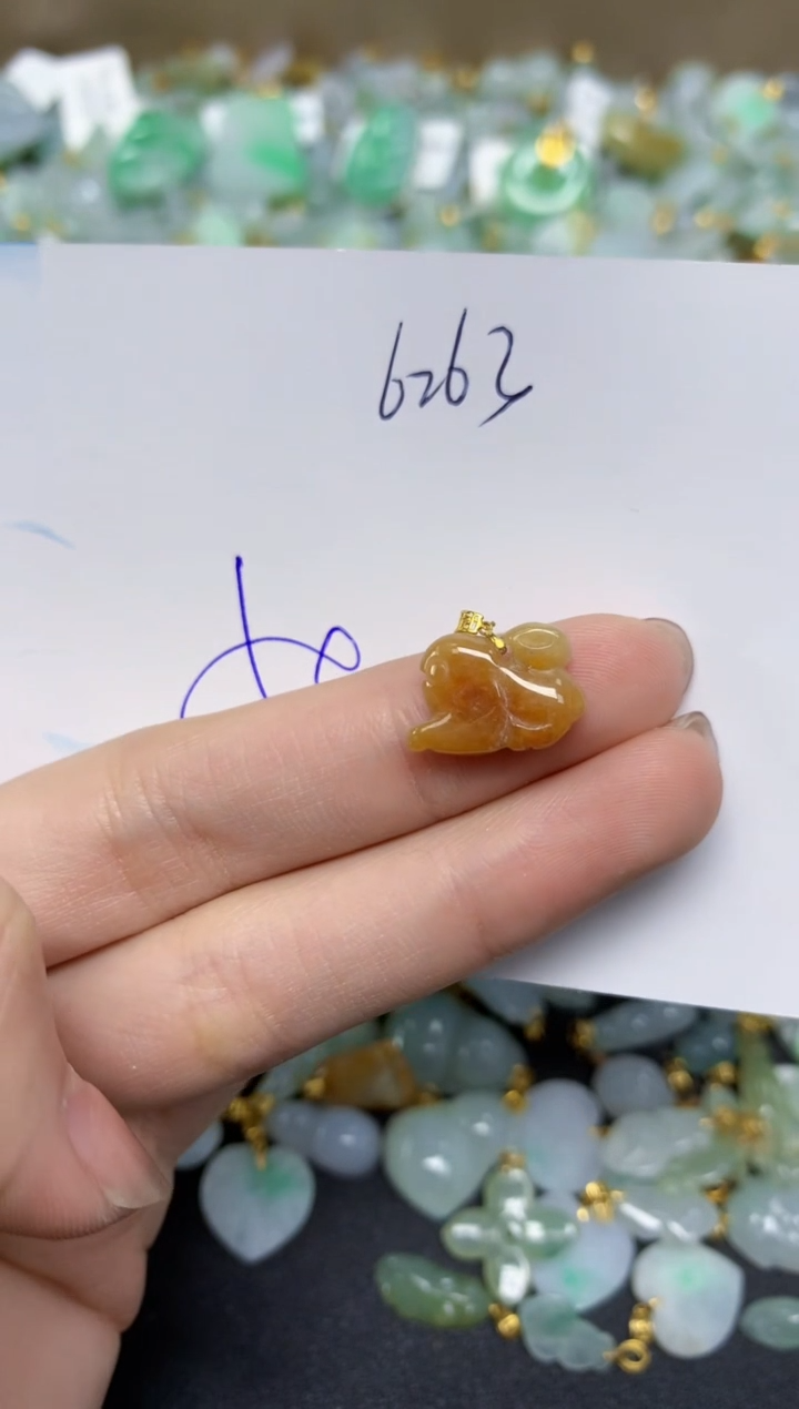 【闪购商品】翡翠颈饰18K金镶嵌天然翡翠A货