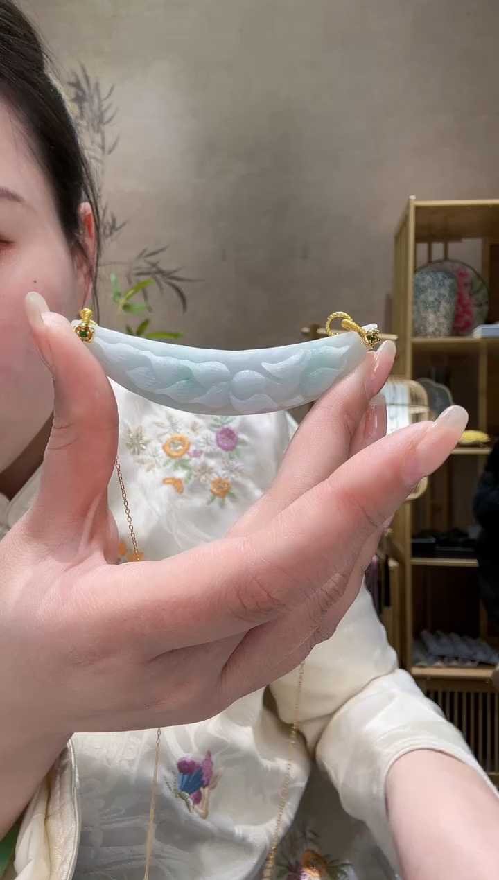 【闪购商品】翡翠颈饰未镶嵌吊坠