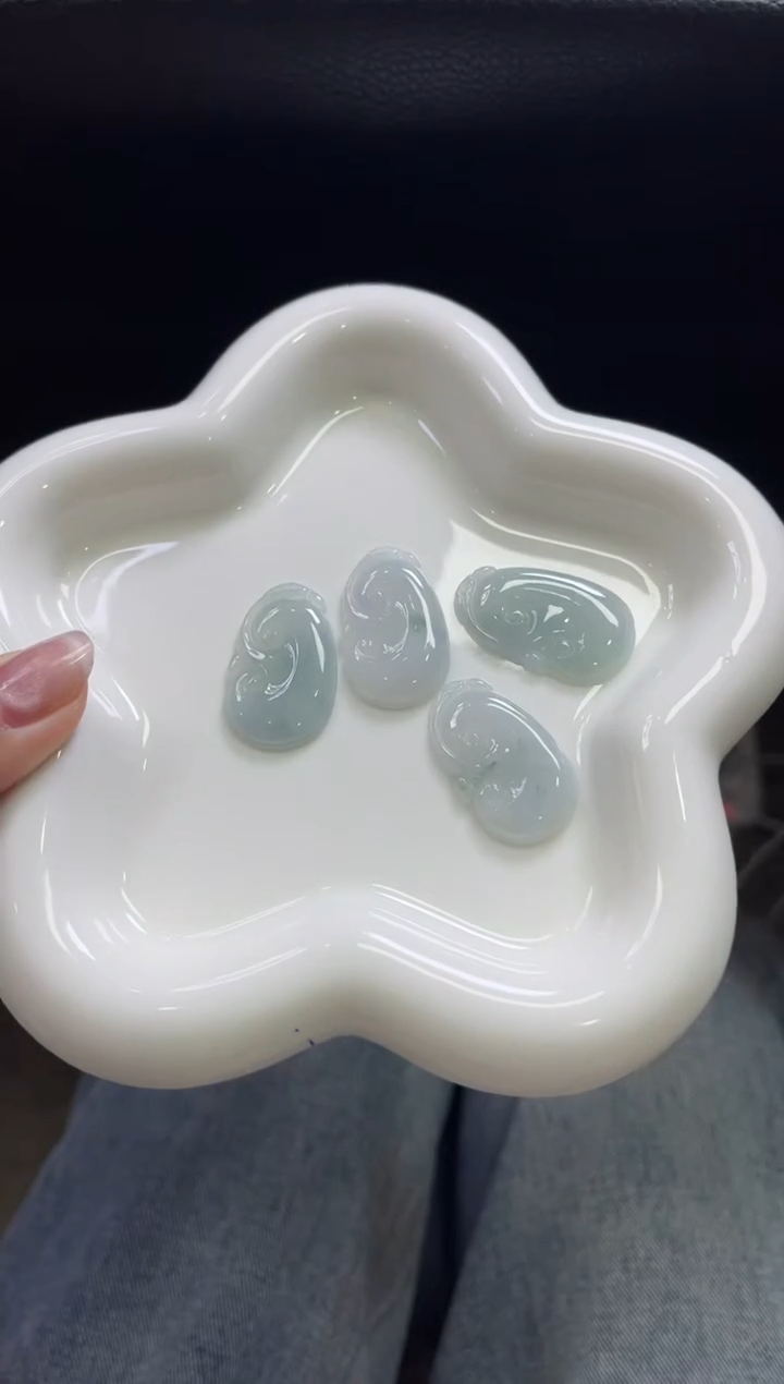 【闪购商品】翡翠颈饰未镶嵌C15 多样性发一件/配绳子