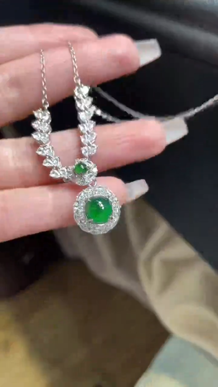 【闪购商品】翡翠颈饰未镶嵌      *217